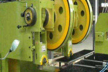 沈陽(yáng)二手設(shè)備翻新噴漆哪種漆適合？市場(chǎng)調(diào)查結(jié)果揭曉